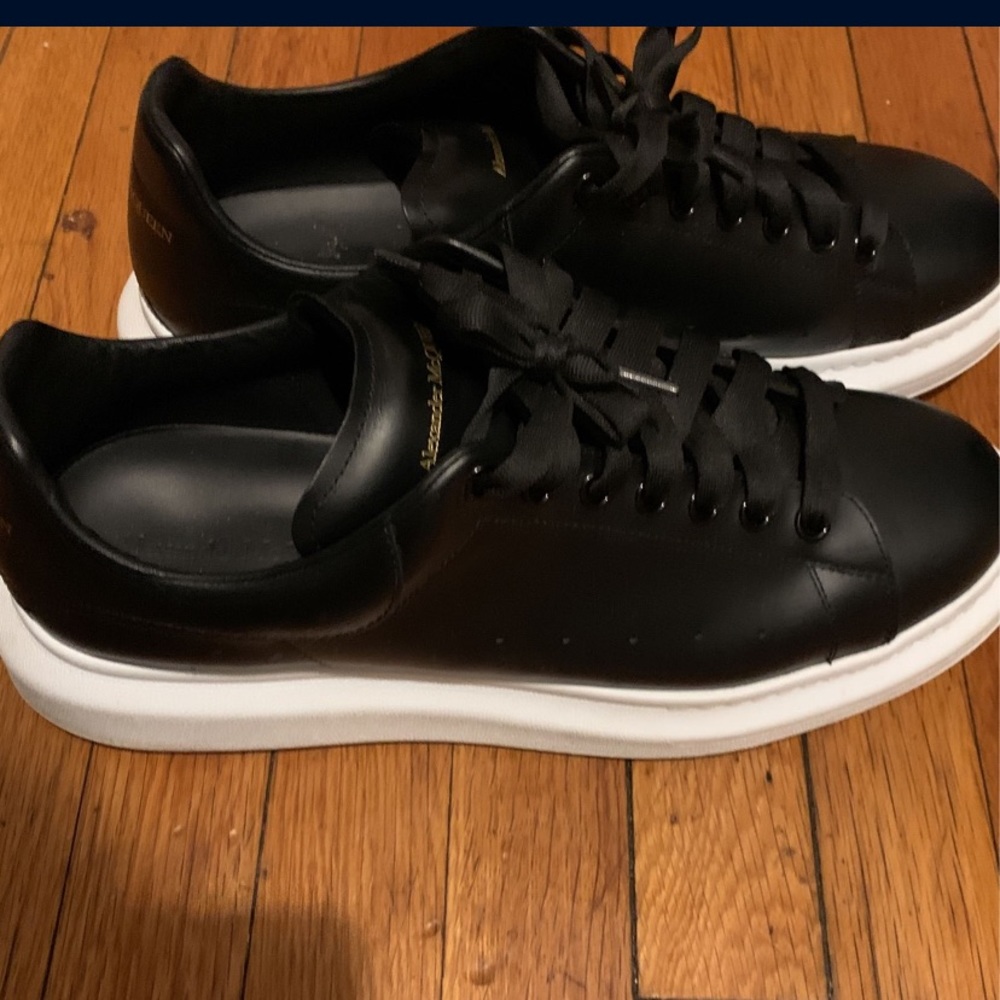 Almost brand new Alexander McQueens size 46 euro (12us)